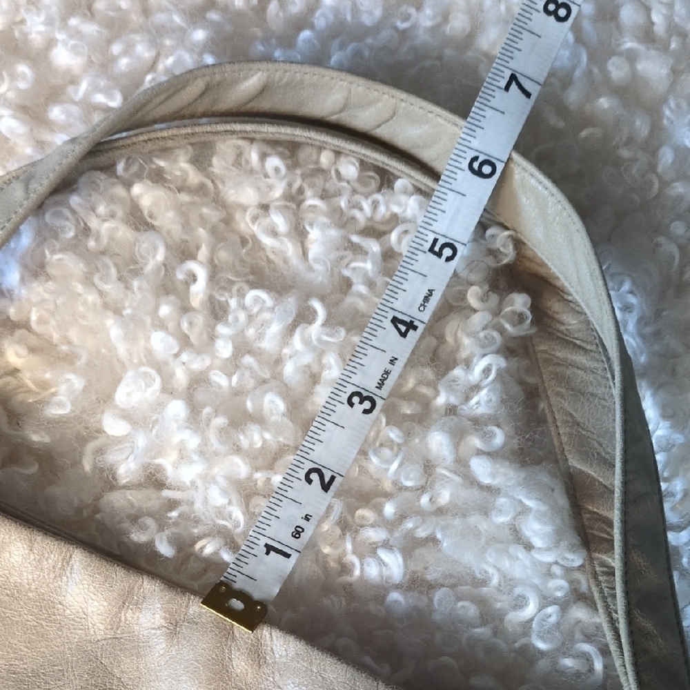 Susannah Hunter Shoulder Bag - Picture 10 of 13